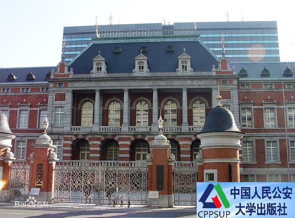 按住Ctrl键+鼠标滚轮缩放